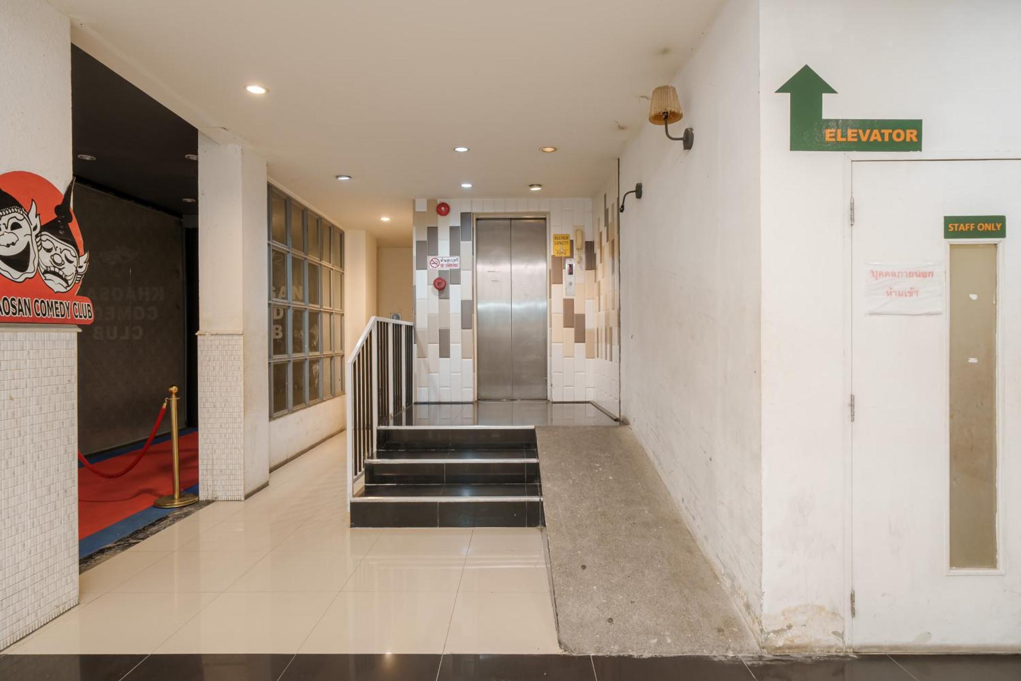 Dancenter Khaosan Park Apartment *