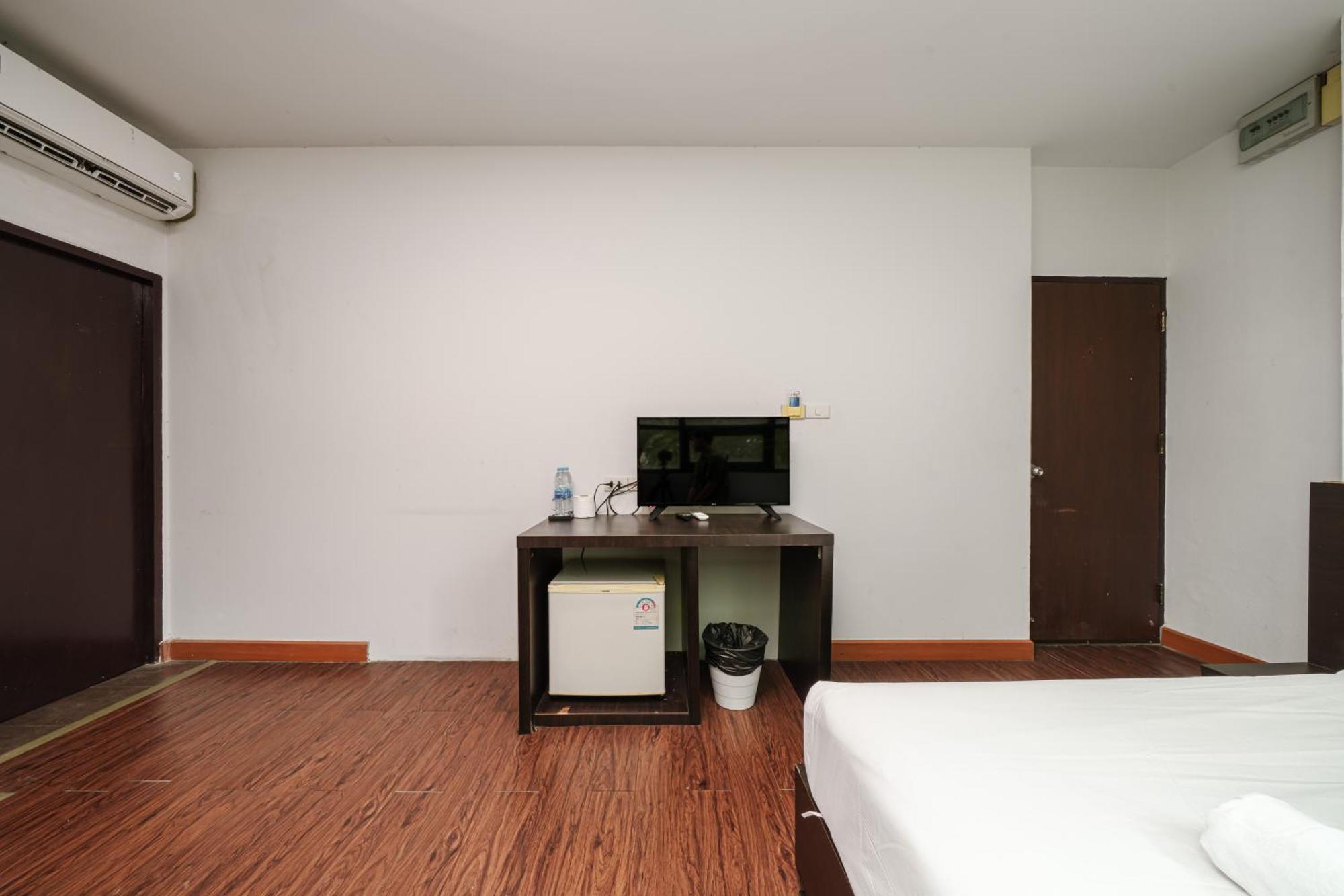 Dancenter Khaosan Park Apartment *