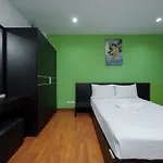 Dancenter Khaosan Park Hotel